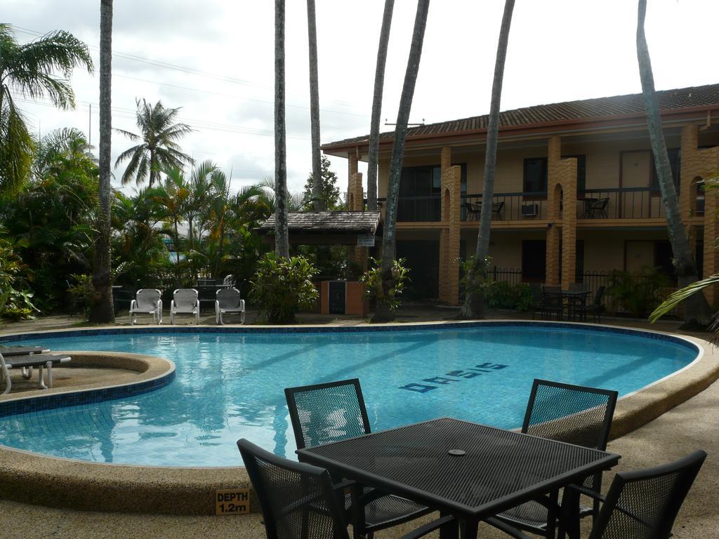Oasis Inn Apartments Cairns Exteriör bild