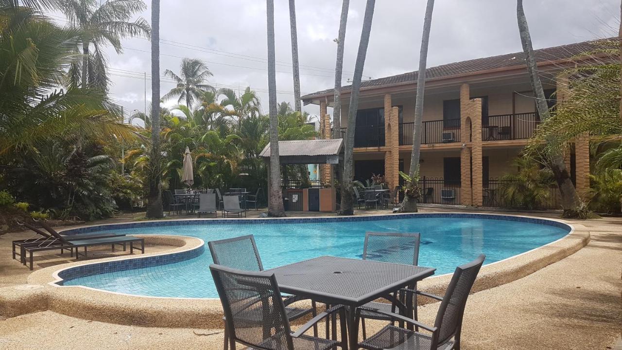 Oasis Inn Apartments Cairns Exteriör bild